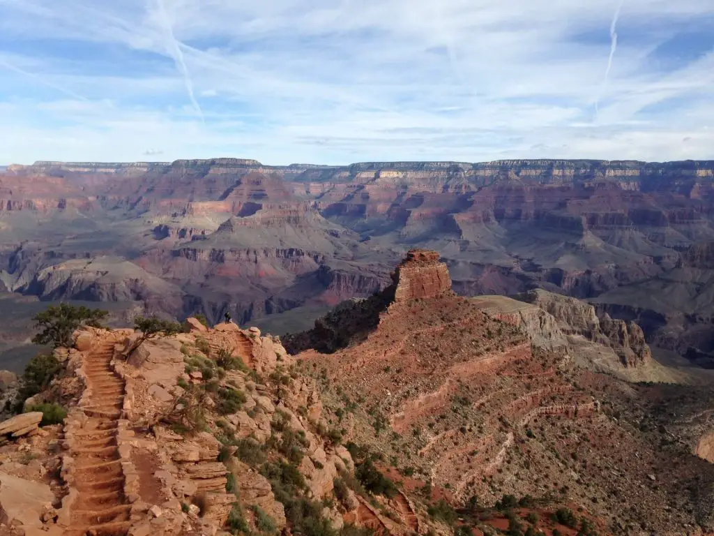 south kaibab hiking trail in grand canyon