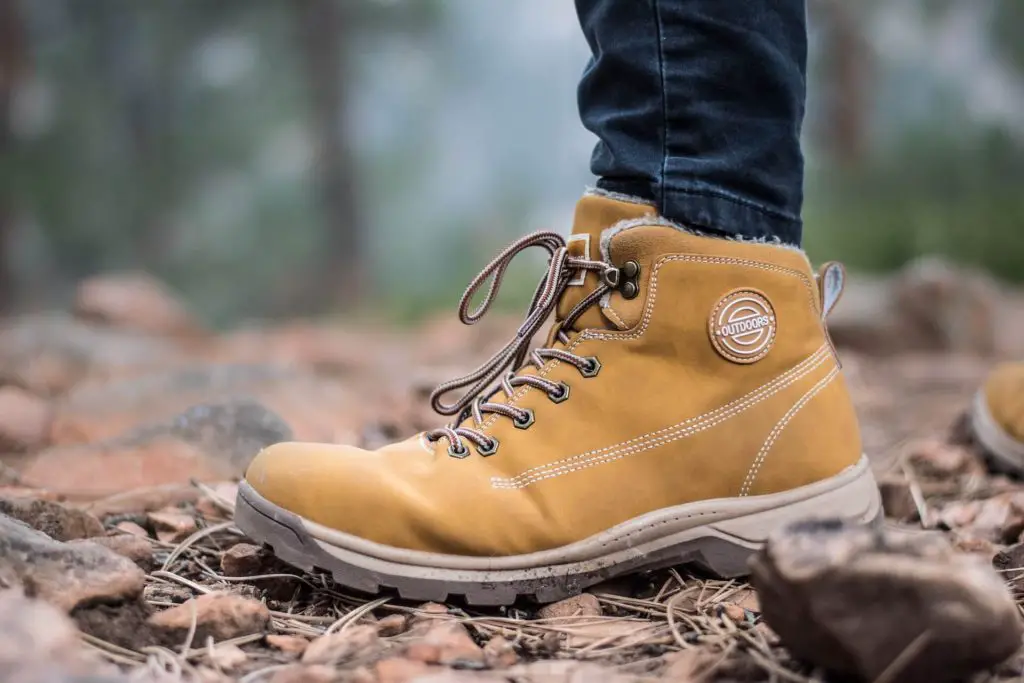 leather hiking boots